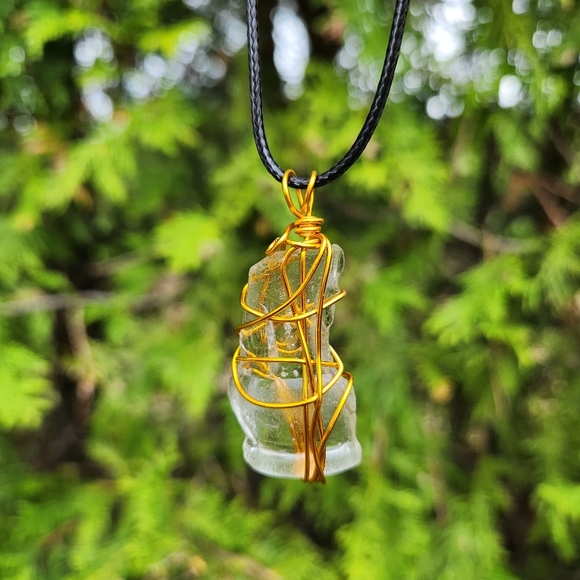 Handmade beach glass necklace - Picture 2 of 3